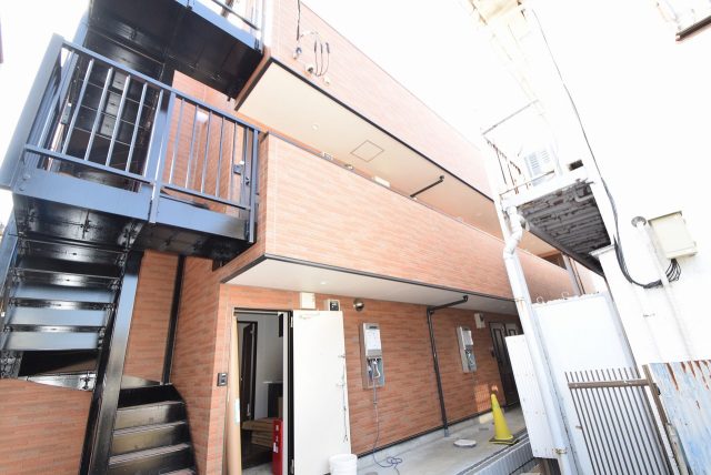 本厚木駅徒歩10分の新築貸アパート